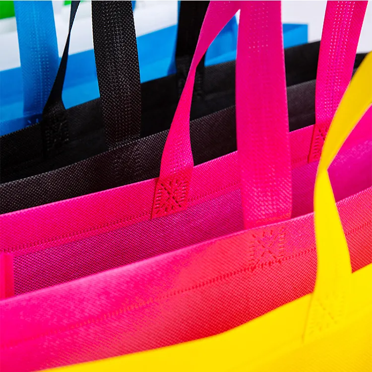Eco-Friendly High Quality Recycled Custom Logo Printing Once Formation Reusable Shopping Non-Woven PP Carrier Bag with Handle