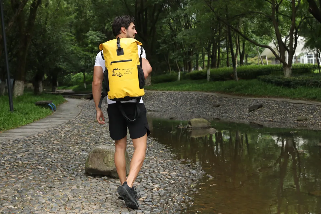 Fashion Design 30L Waterproof Bag Travel Bag Backpack with Shoulder Straps for Hiking and Outoodrs Fashion Bag Shoulder Bag