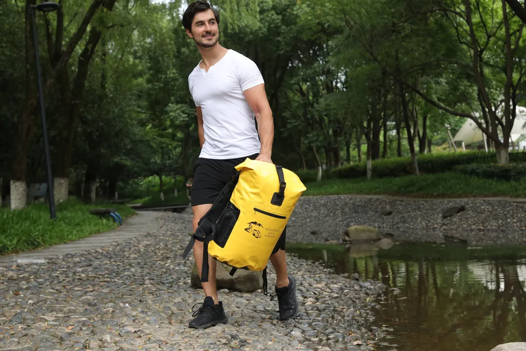 Fashion Design 30L Waterproof Bag Travel Bag Backpack with Shoulder Straps for Hiking and Outoodrs Fashion Bag Shoulder Bag