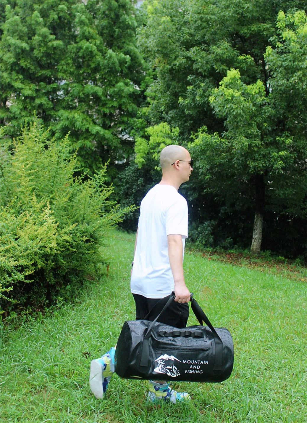 Fashion Handle Bag Men Sports Bag Waterproof Bag Zipper Pocket Zipper Closure