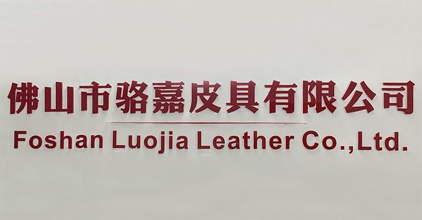 Vintage Leather Weekend Bag, Full Grain Mens Cow Leather Sports Travel Duffels Classic Gift Weekend Luggage Bag (Brown)